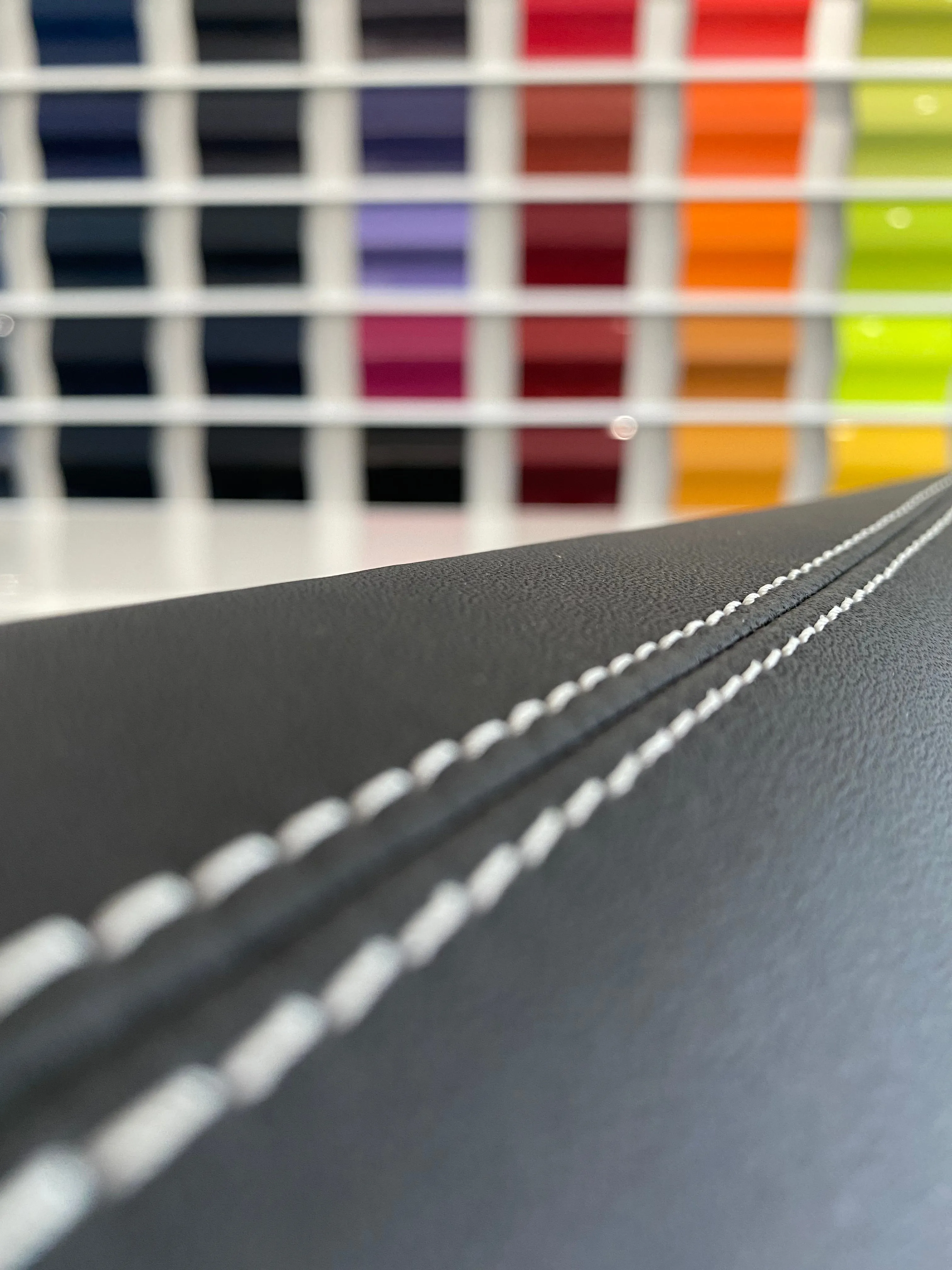 911 (992) Customization - Inner Door-Sill Guards in Leather (ATG) (with/without core trade)