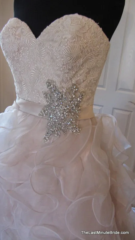 Allure Bridals 8955