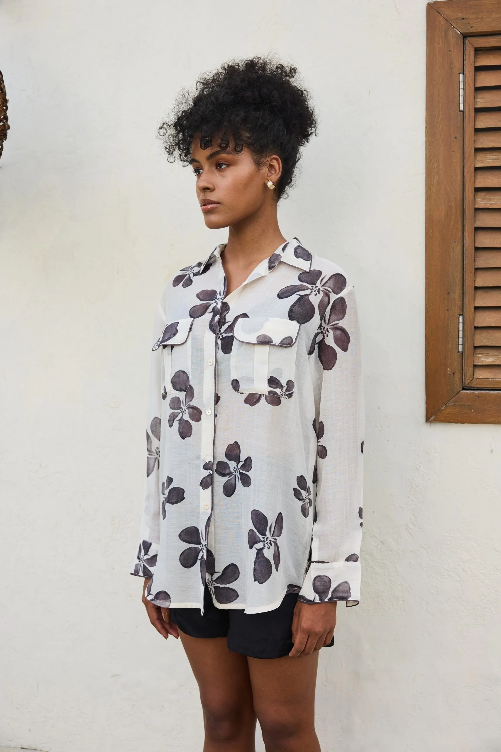 BLACK AND WHITE FLOWERS SHIRT/ ELOISE SHIRT
