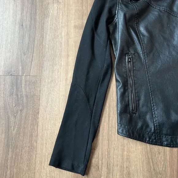 Blank NYC Black Vegan Leather High Neck Asymmetrical Zip Moto Jacket Sz M