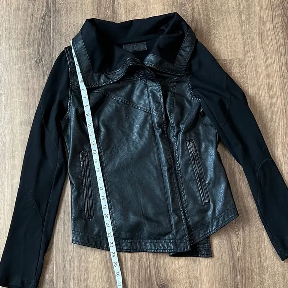 Blank NYC Black Vegan Leather High Neck Asymmetrical Zip Moto Jacket Sz M