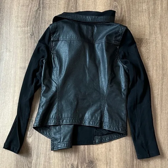 Blank NYC Black Vegan Leather High Neck Asymmetrical Zip Moto Jacket Sz M