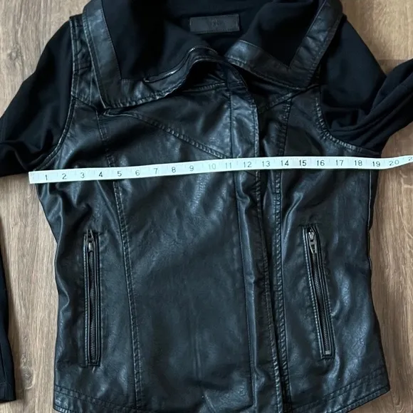 Blank NYC Black Vegan Leather High Neck Asymmetrical Zip Moto Jacket Sz M