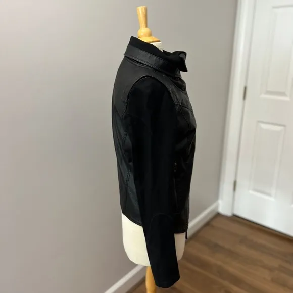 Blank NYC Black Vegan Leather High Neck Asymmetrical Zip Moto Jacket Sz M