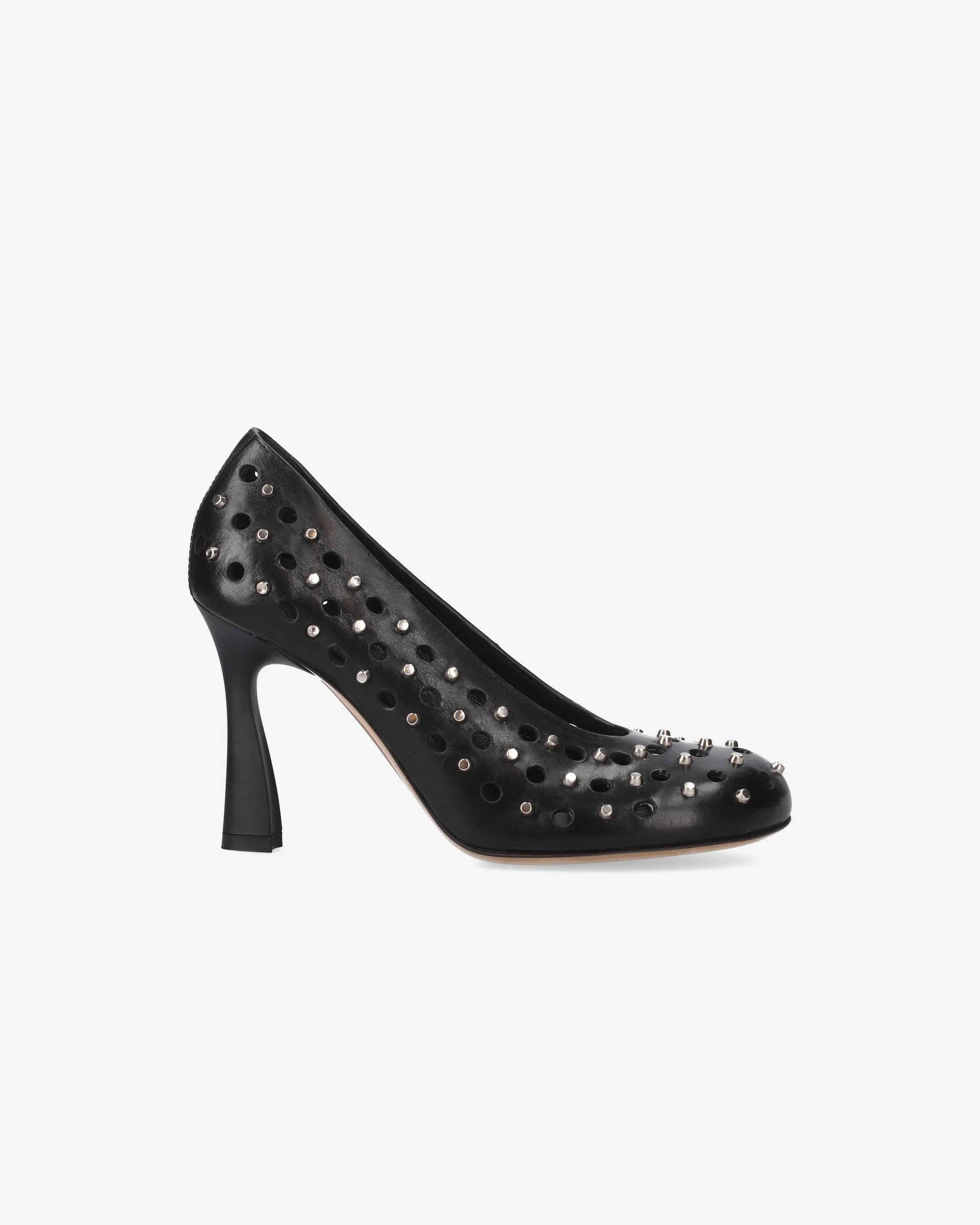 Chanel calfskin shoe with studs