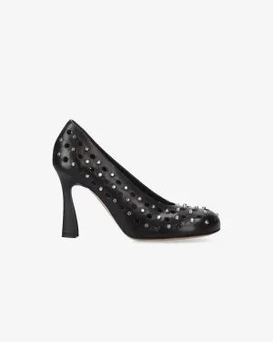 Chanel calfskin shoe with studs
