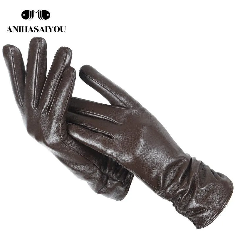 Classic pleated leather gloves