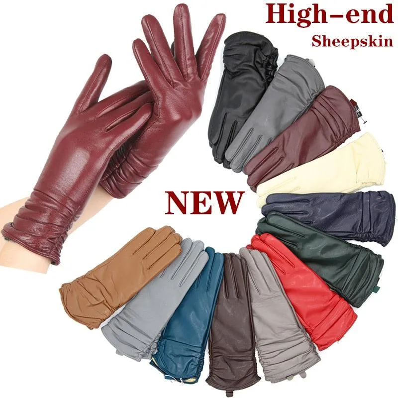 Classic pleated leather gloves
