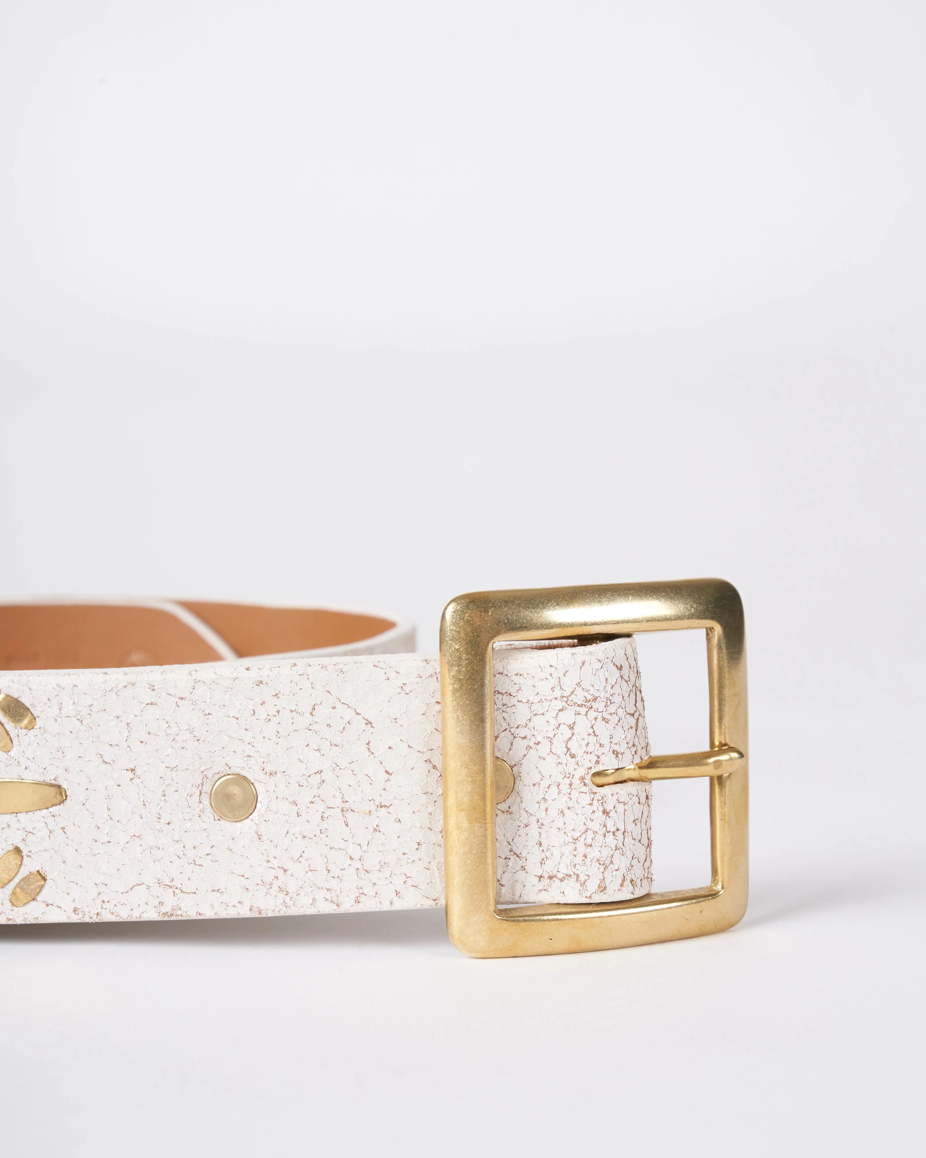 dominic belt - white pearl cracked leather
