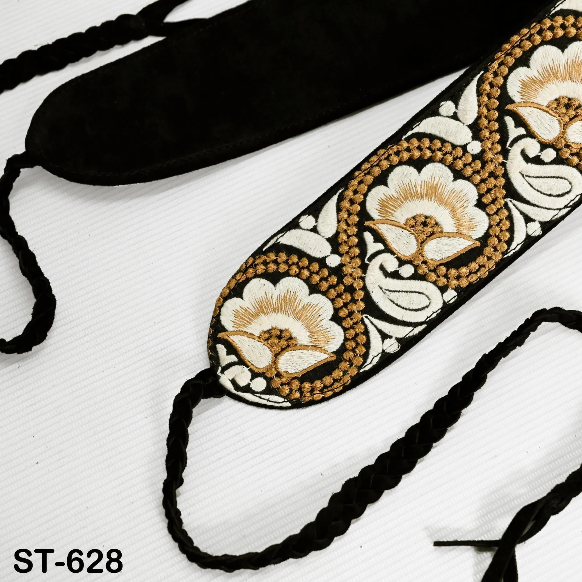 Embroidery Suede Leather Belt for Women Bohemian, Reversible Adjustable Ethnic Belt for Summer Wedding Dresses Unique Gift for Friend