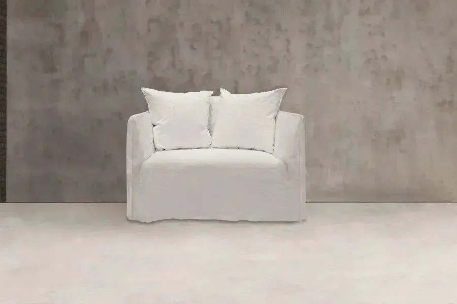 Ghost 09 - Love Seat