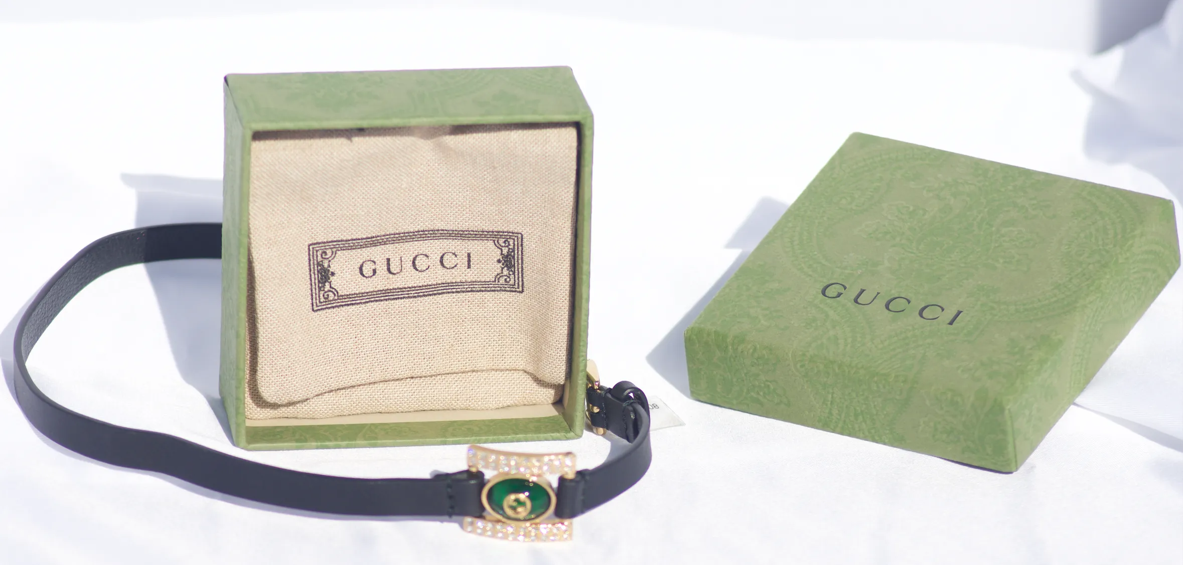 Gucci Interlocking G Double Wrap Leather Bracelet with Green Gem in Black