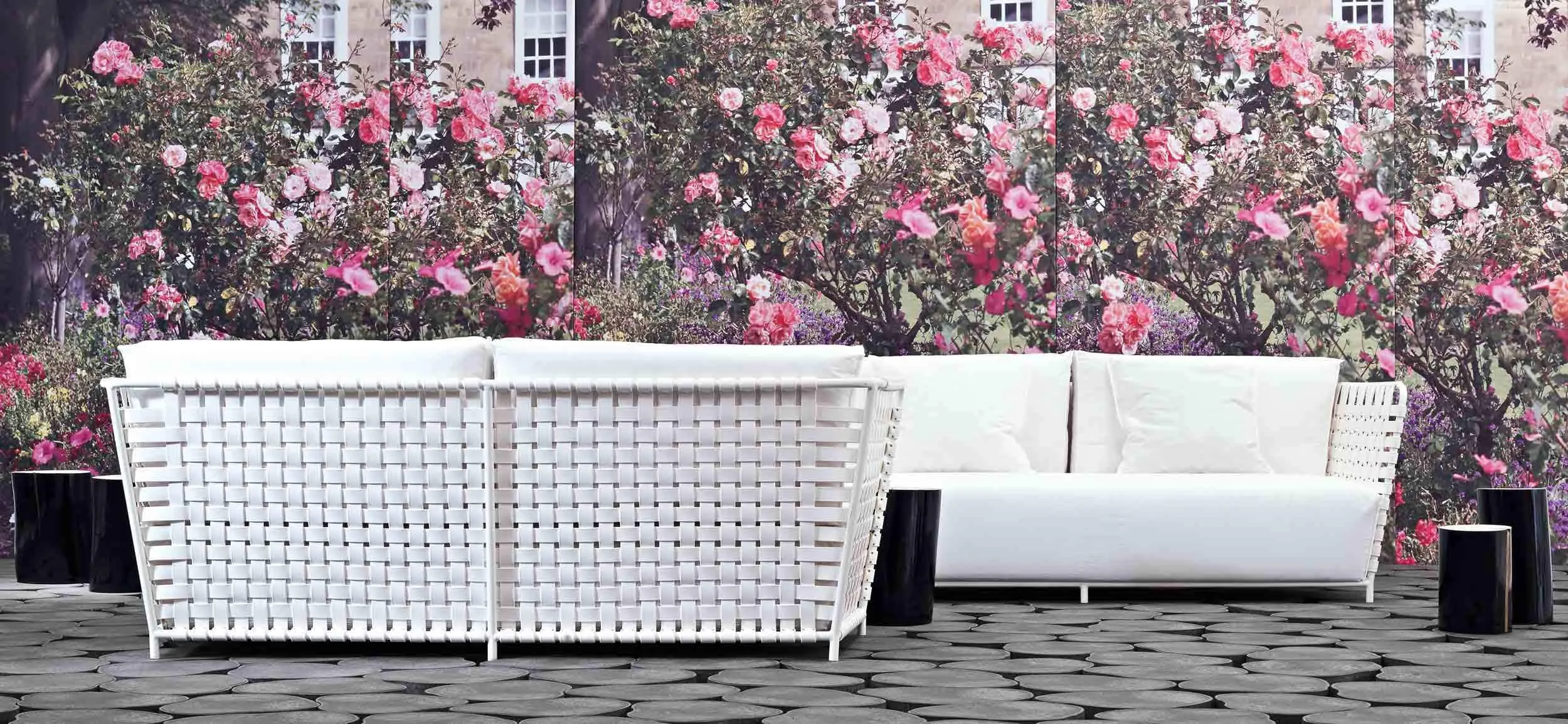 InOut 803 Outdoor Sofa