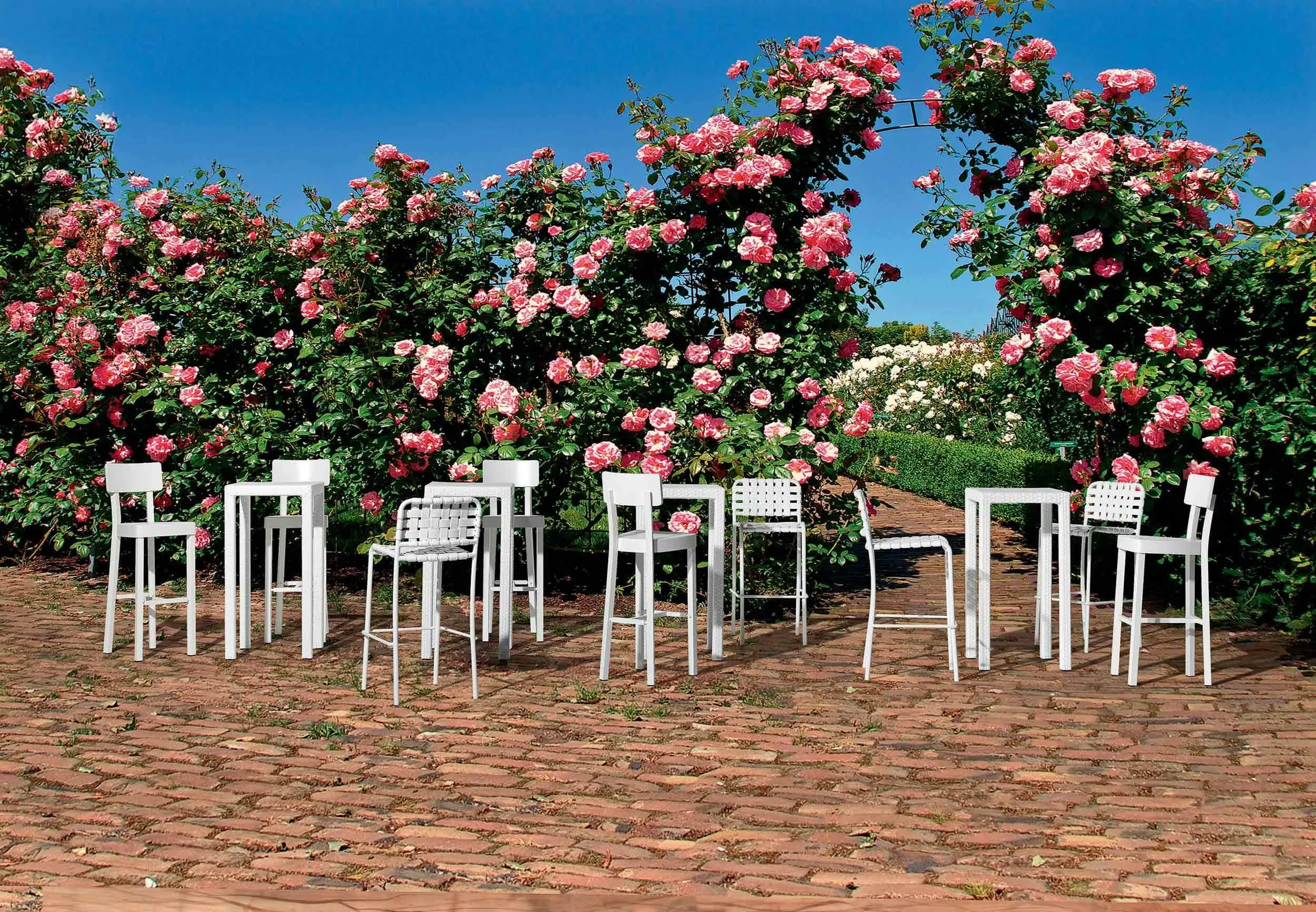 InOut 828 - Outdoor Barstool