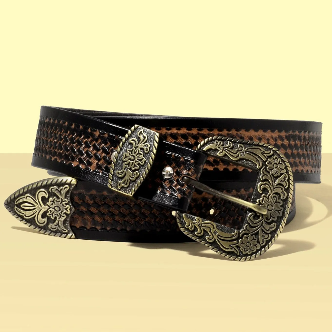 Insculptus Buckle and Sculptum Strap