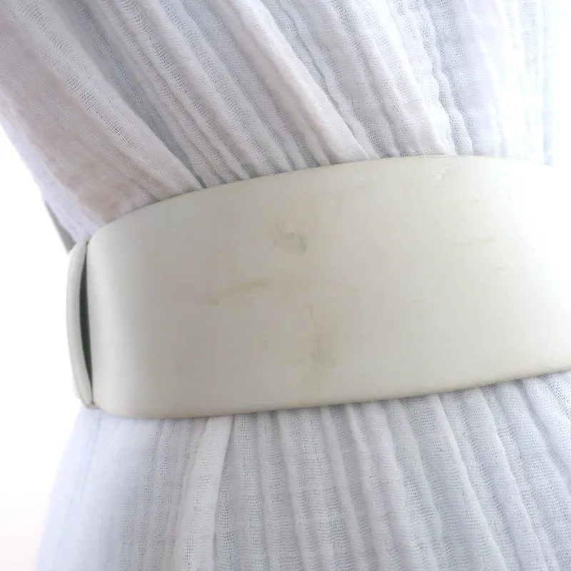 Judith Leiber Gold Man Buckle Wide Belt Cream Leather One Size