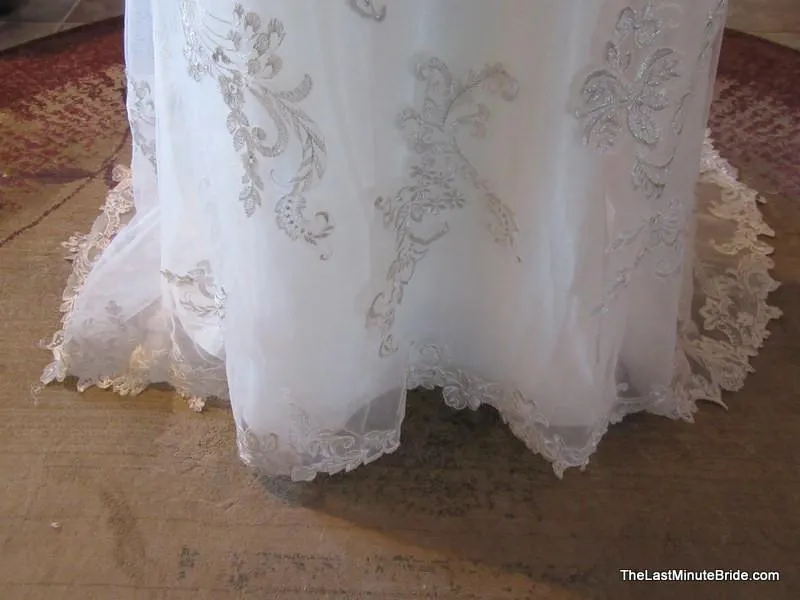 Maggie Sottero Jade 5MD056 size 14 sold out