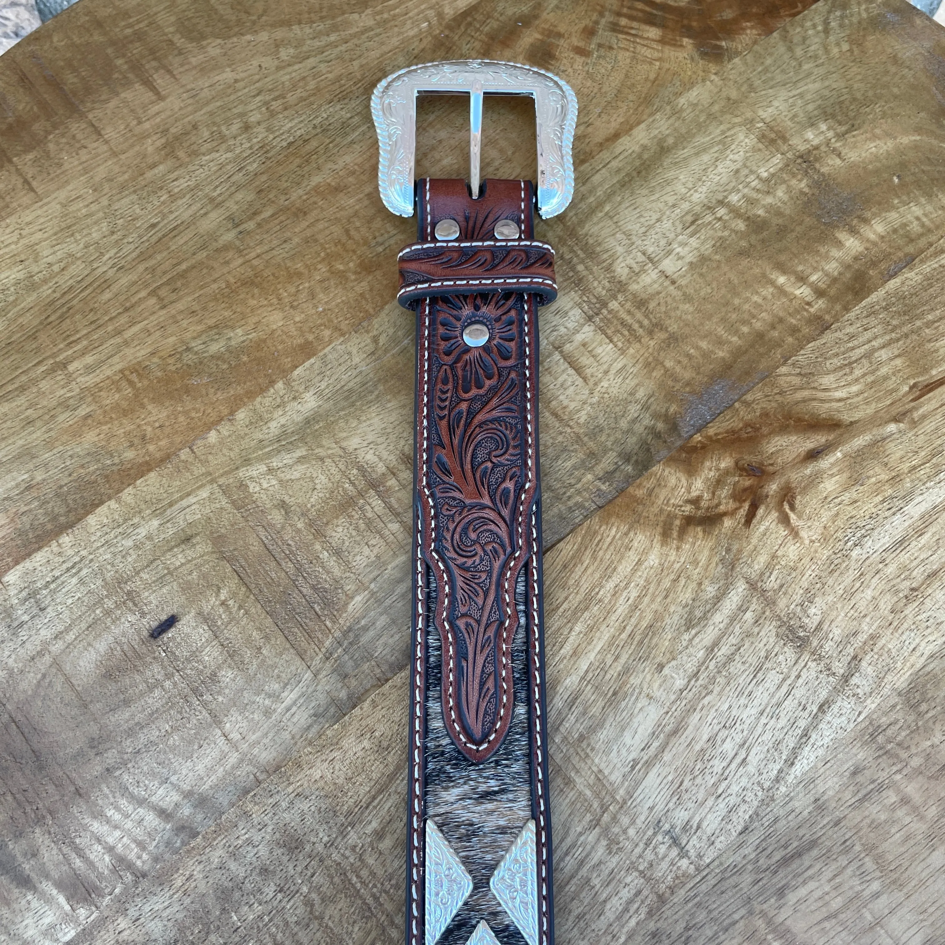 Men’s Nocona Cow Hide Concho Belt