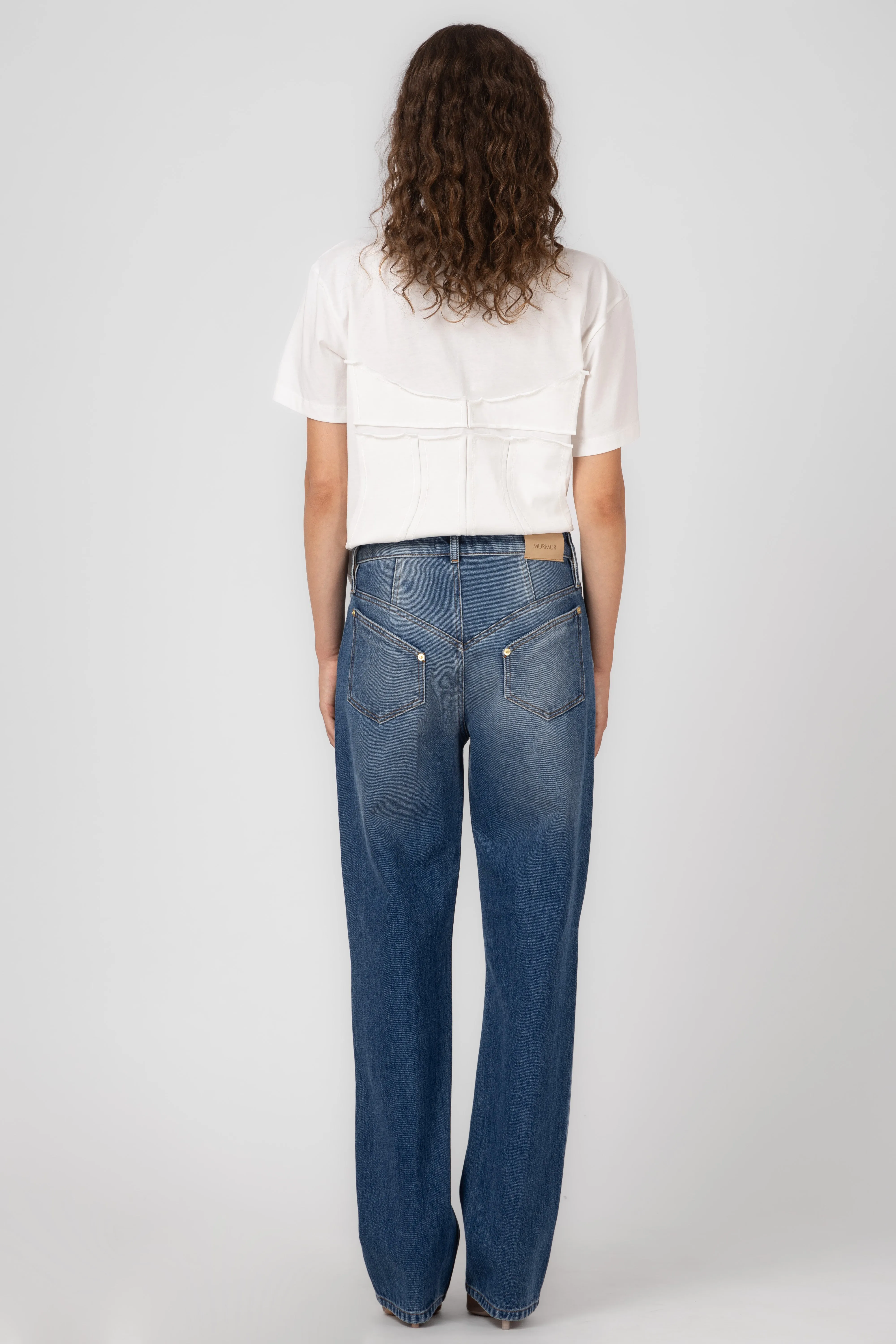 Outline Jeans