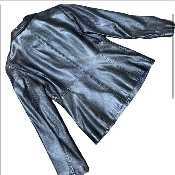 Pelle Studio Genuine Leather Jacket with Fitted Shape