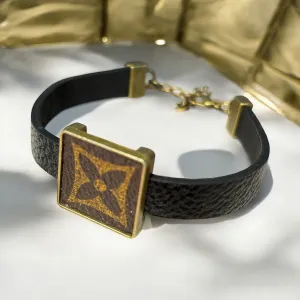 Square Bezel Black Leather Bracelet