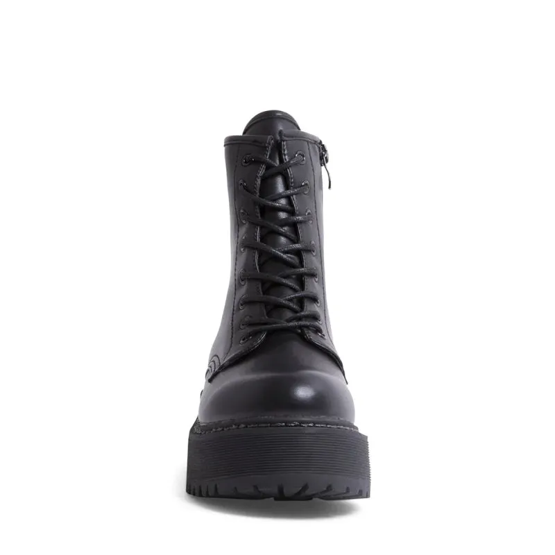 Steve Madden Bettyy Boot