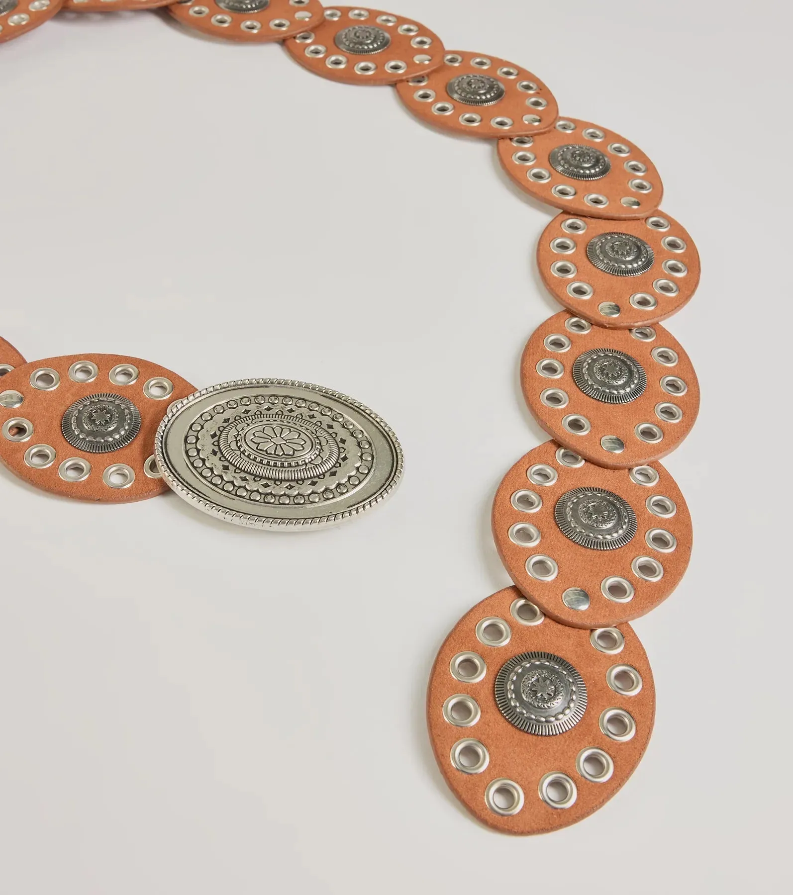 Top Prize Oval Medallion Concho Belt