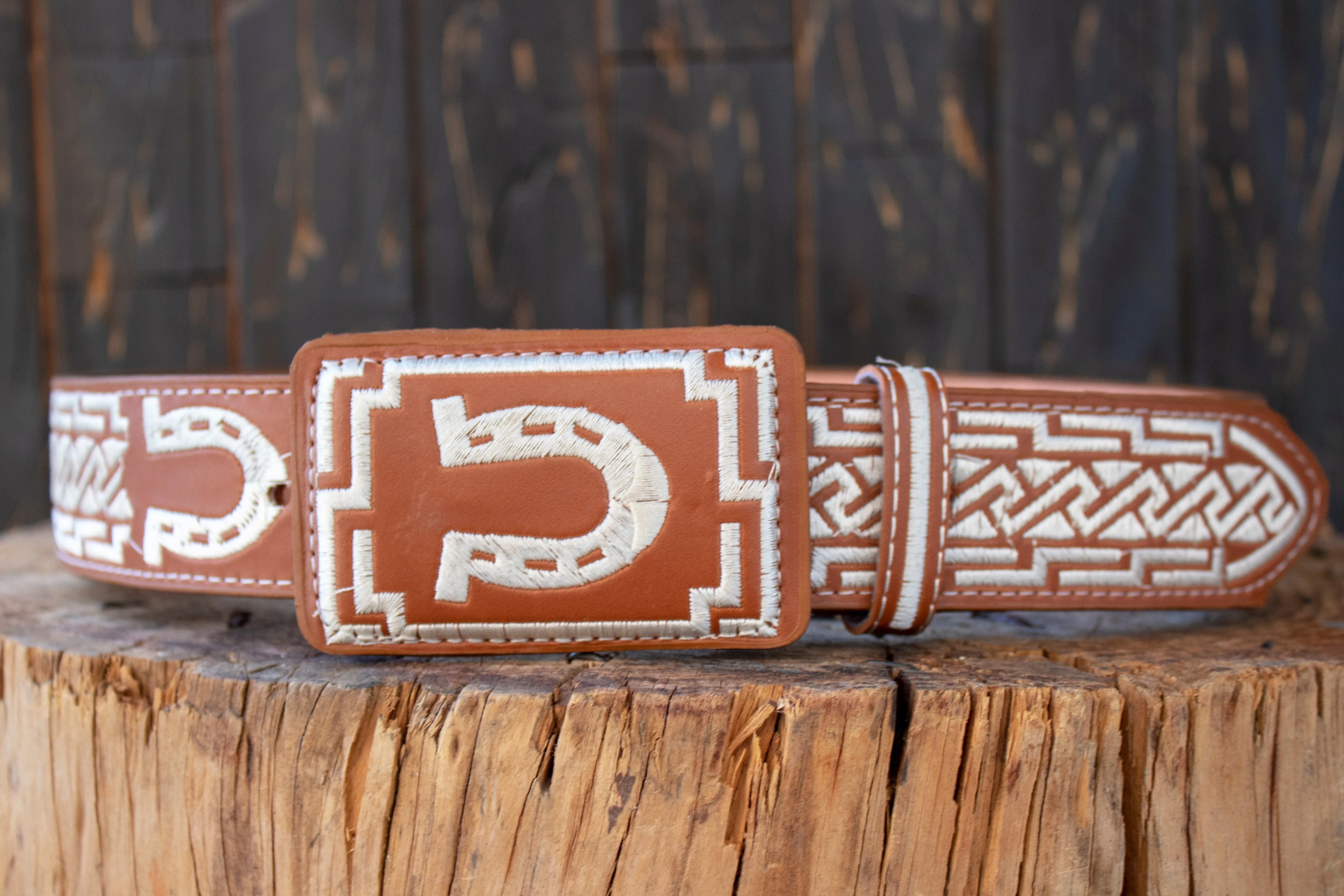 WESTERN EMBROIDERED HORSESHOE MARIACHI LEATHER BELT