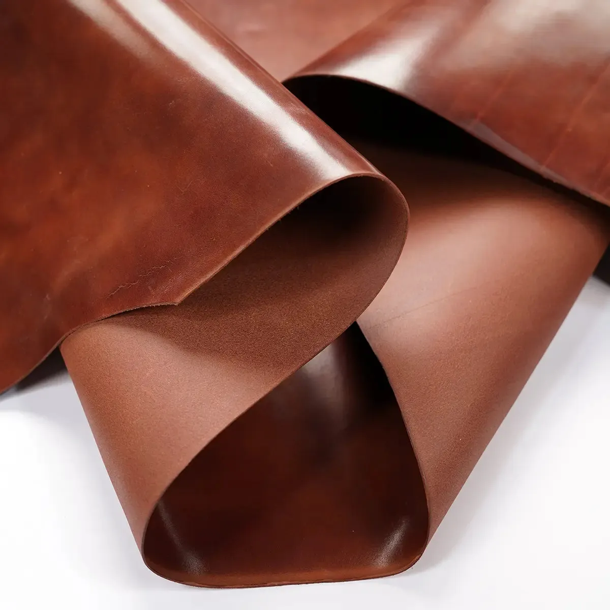 Wickett & Craig Harness Leather - Medium Brown SG