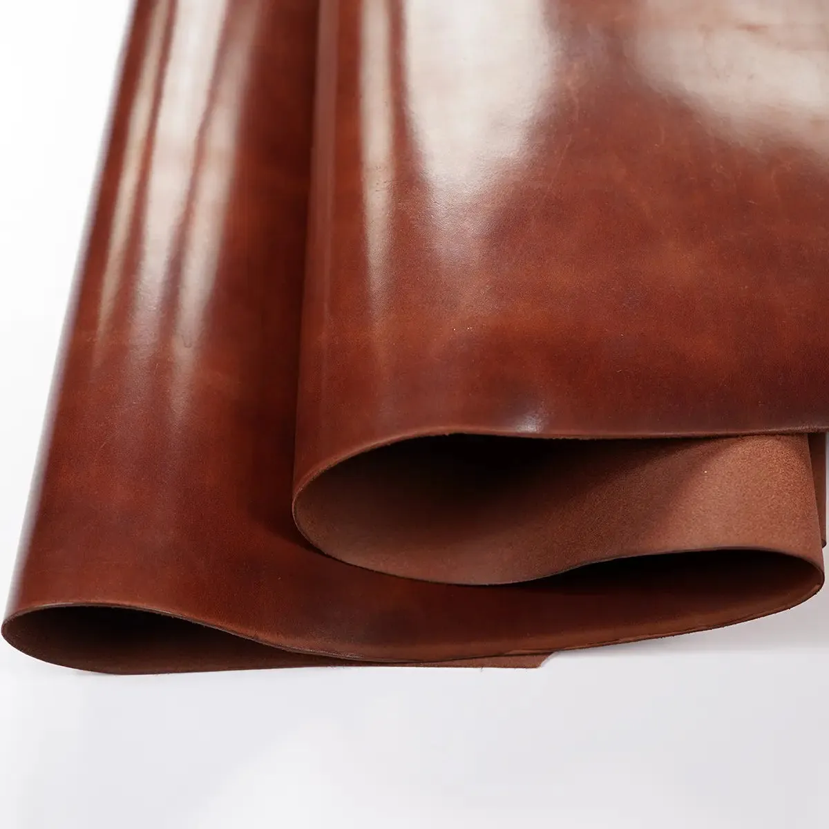 Wickett & Craig Harness Leather - Medium Brown SG
