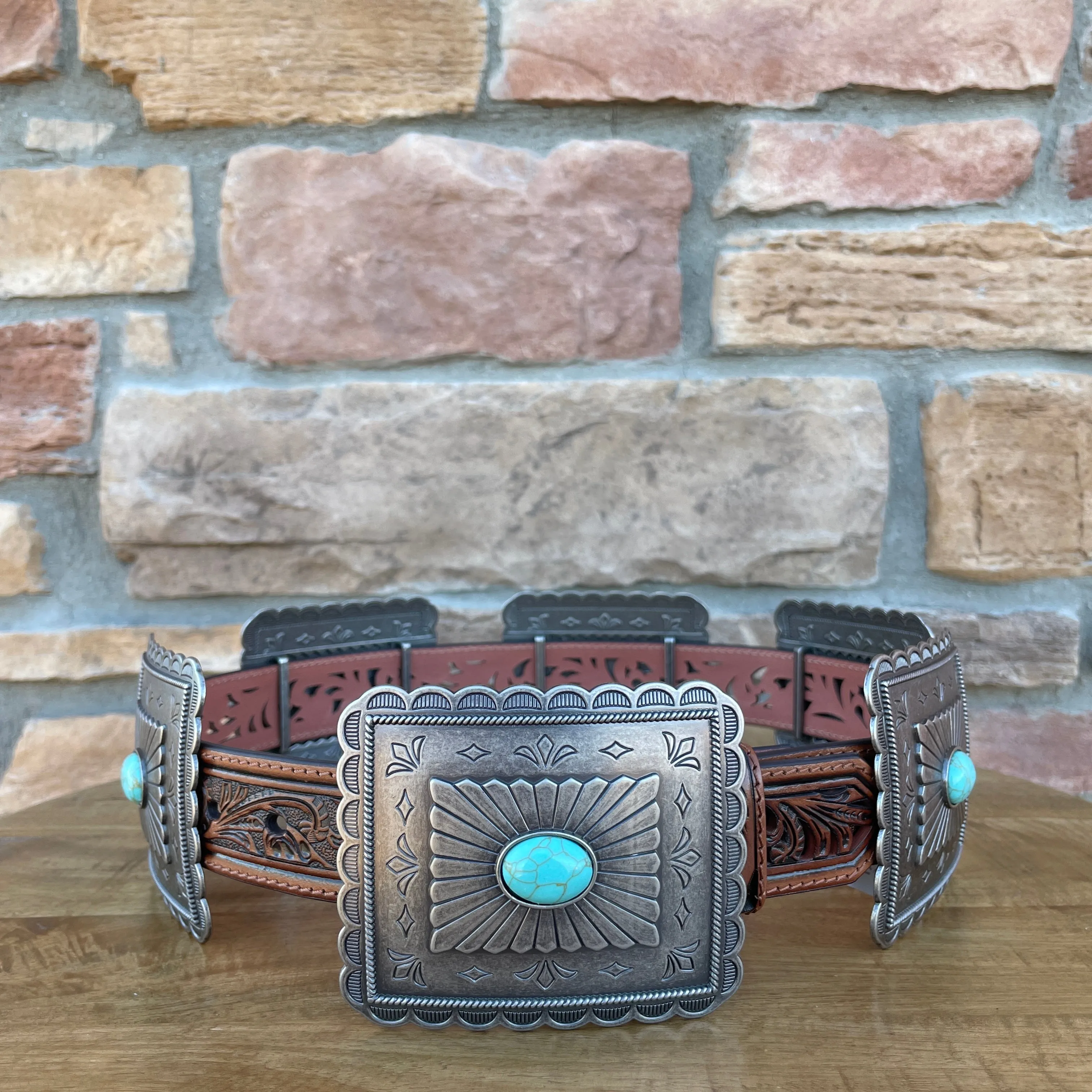 Women’s Ariat Turquoise Burst Concho Belt